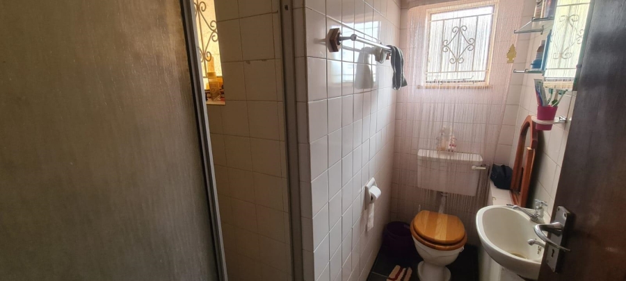 To Let 4 Bedroom Property for Rent in Hadison Park Northern Cape